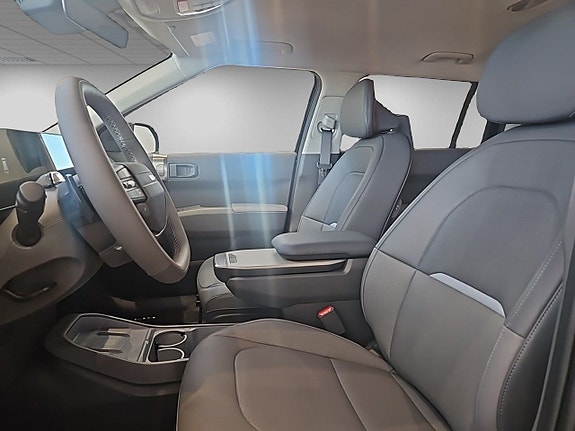 Kia EV3 8 of 15