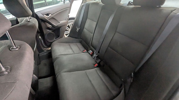 Honda Accord 5 of 5