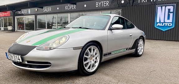 Porsche 911 Carrera 4