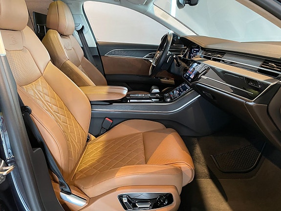 Audi A8 18 of 26