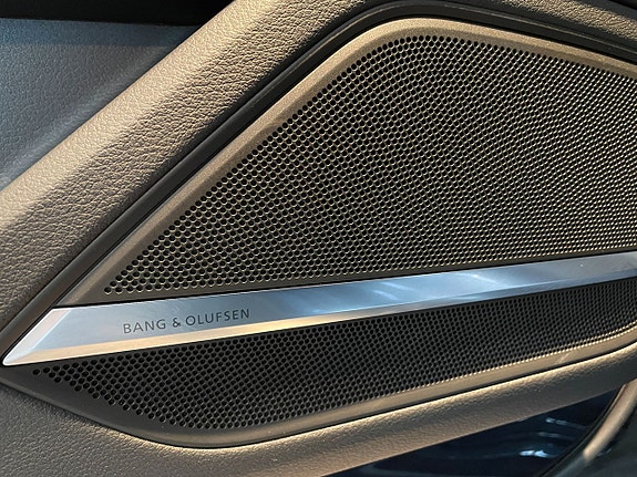 Audi A8 17 of 26