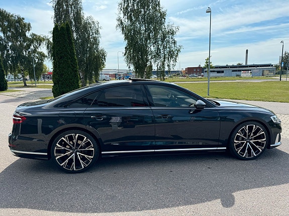 Audi A8 5 of 5