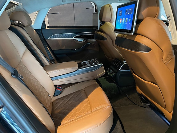 Audi A8 22 of 26