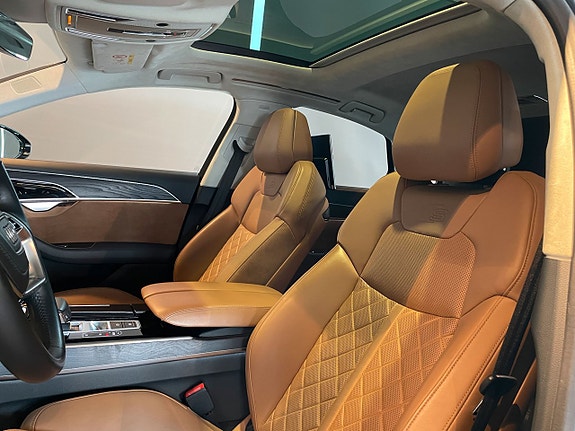 Audi A8 12 of 26