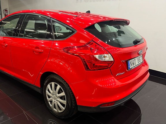 Ford Focus 5 of 7