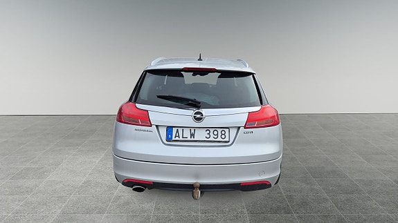 Opel Insignia 4 of 5