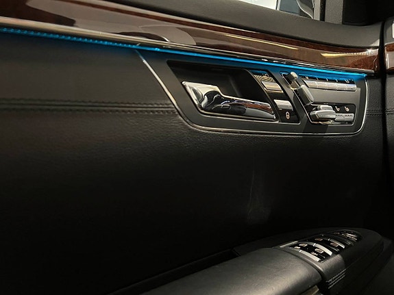 Mercedes-Benz S63 19 of 27