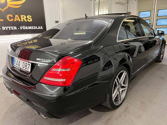 Mercedes-Benz S63 3 of 5