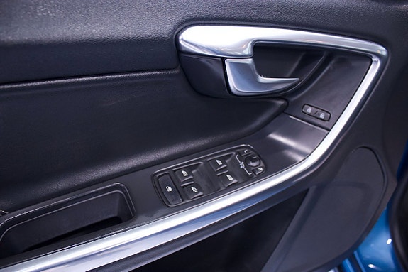 Volvo S60 20 of 23