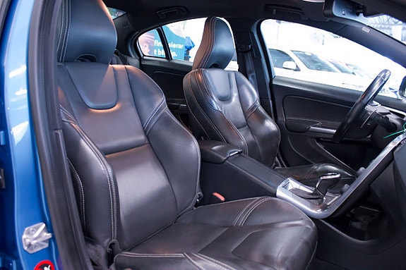 Volvo S60 19 of 23
