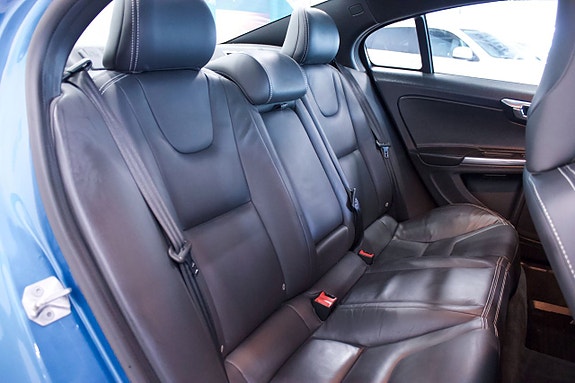 Volvo S60 18 of 23