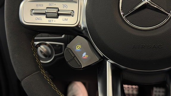 Mercedes-Benz C63 27 of 30