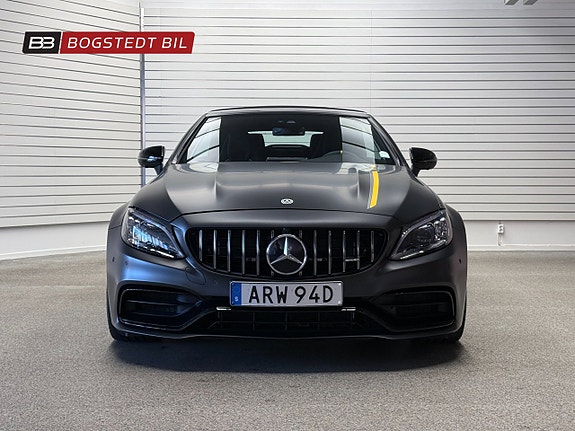Mercedes-Benz C63 2 of 30