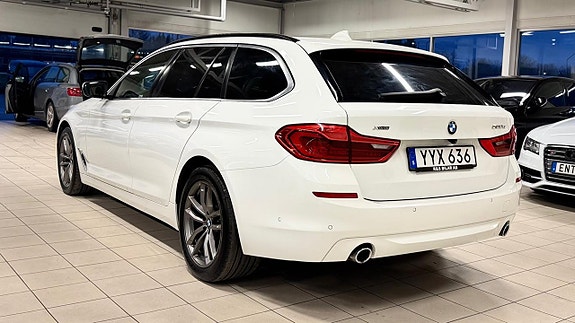 BMW 520 4 of 5