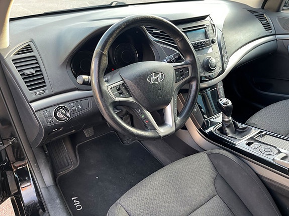 Hyundai i40 10 of 25
