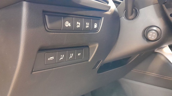 Mazda CX-80 13 of 19