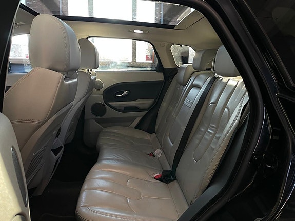 Land Rover Range Rover Evoque 14 of 23