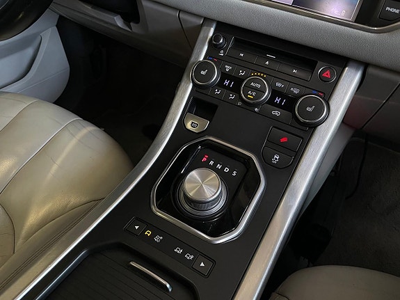 Land Rover Range Rover Evoque 20 of 23
