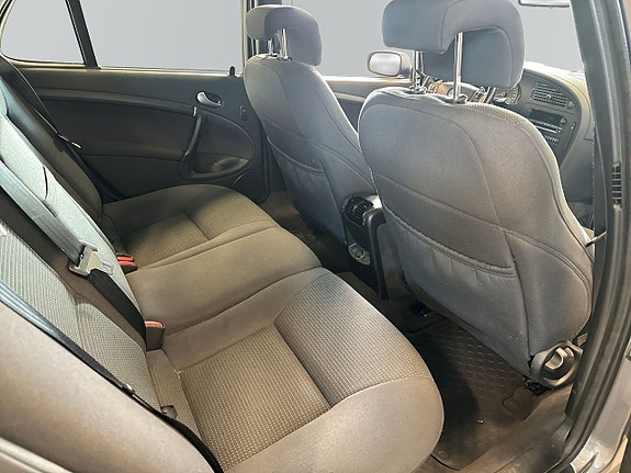 Saab 9-5 8 of 13
