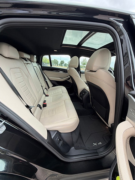 BMW X4 12 of 12