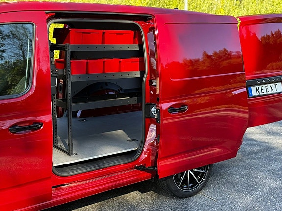 Volkswagen Caddy Maxi 9 of 27