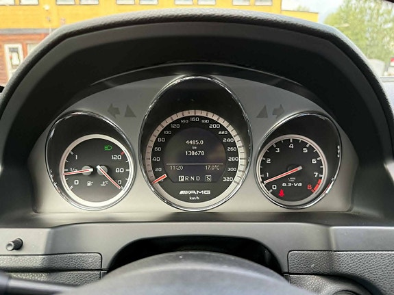 Mercedes-Benz C63 18 of 23