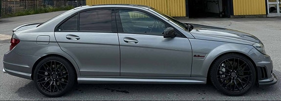 Mercedes-Benz C63 4 of 5