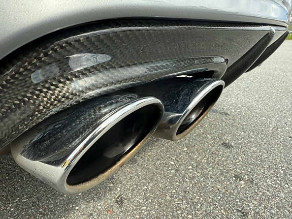 Mercedes-Benz C63 13 of 23