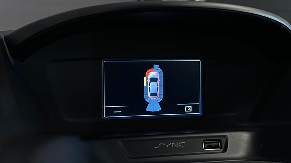 Ford C-Max 10 of 13