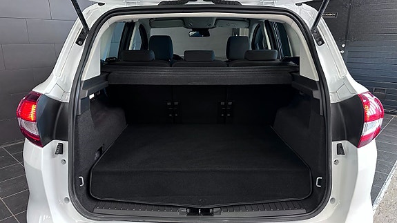 Ford C-Max 13 of 13