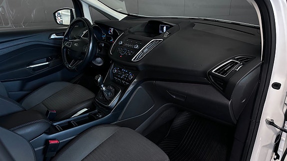 Ford C-Max 6 of 13