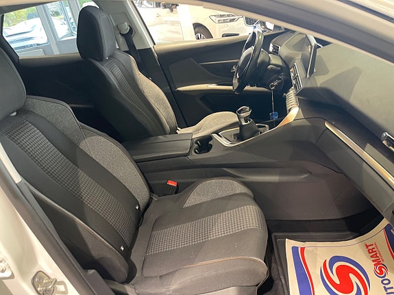 Peugeot 3008 4 of 5