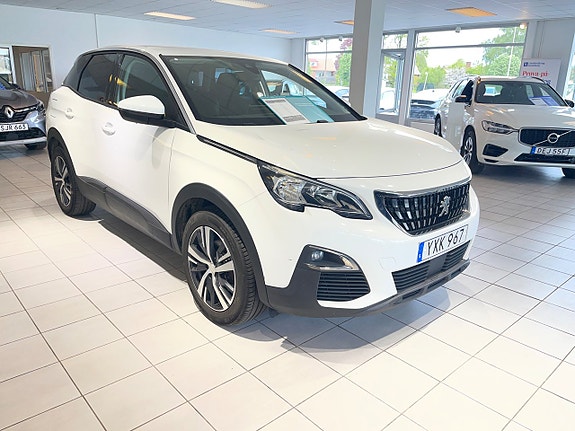 Peugeot 3008 3 of 5