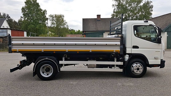 Mitsubishi Fuso 13 of 24
