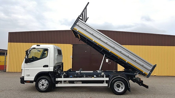 Mitsubishi Fuso 6 of 24