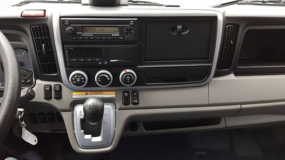 Mitsubishi Fuso 14 of 24