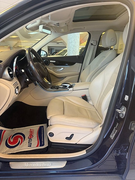 Mercedes-Benz GLC350 e 12 of 17