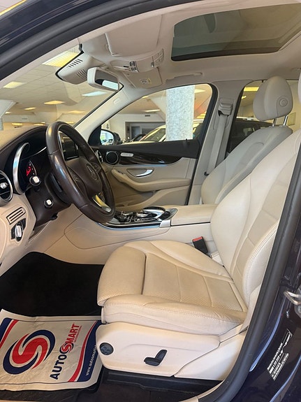 Mercedes-Benz GLC350 e 7 of 17