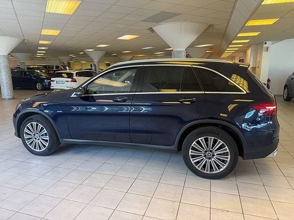 Mercedes-Benz GLC350 e 6 of 17