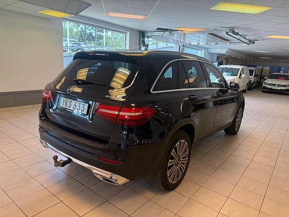 Mercedes-Benz GLC350 e 5 of 5