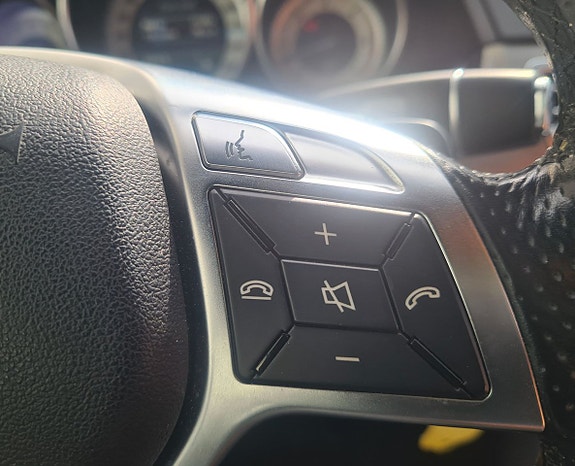 Mercedes-Benz E350 14 of 17