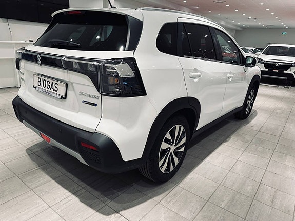 Suzuki S-Cross 6 of 14