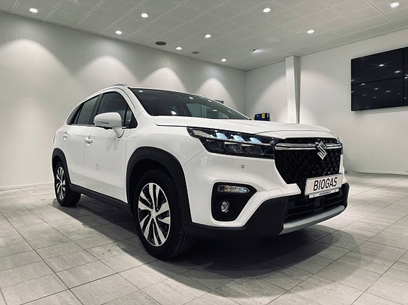 Suzuki S-Cross 14 of 14