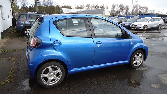 Toyota Aygo 9 of 21