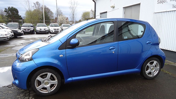 Toyota Aygo 4 of 5