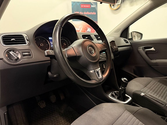 Volkswagen Polo 10 of 24