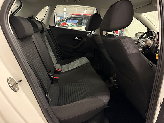 Volkswagen Polo 18 of 24