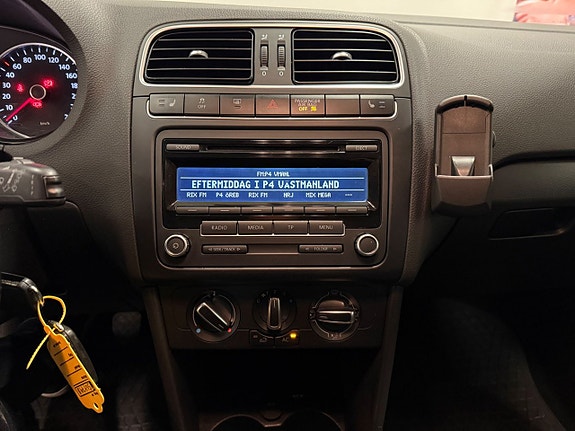 Volkswagen Polo 13 of 24