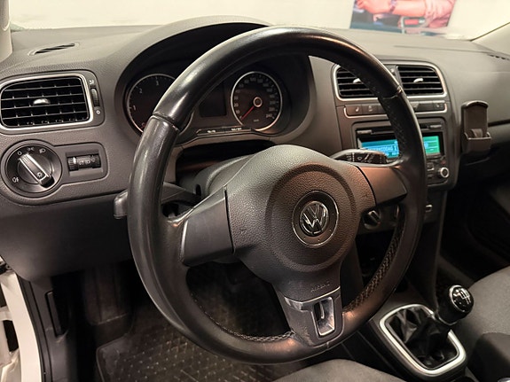 Volkswagen Polo 11 of 24