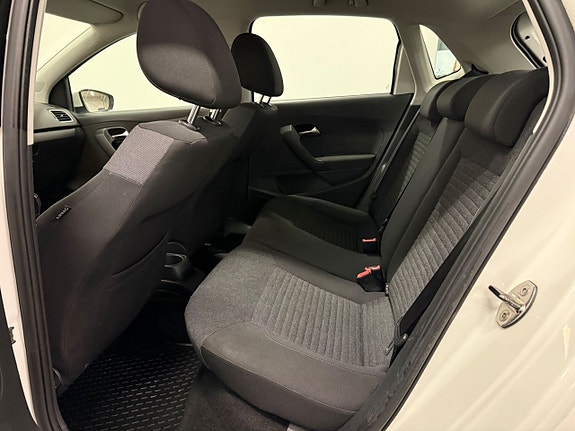 Volkswagen Polo 17 of 24